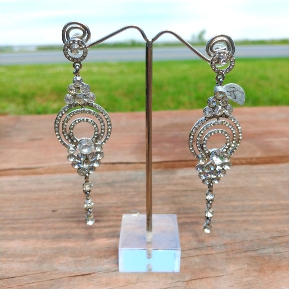 Rhinestone bangle cuff bracelet & FREE EARRINGS set - Picture 2 of 6